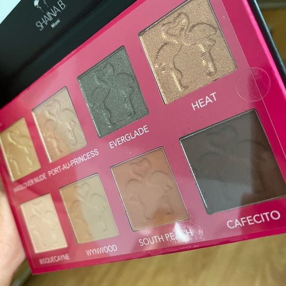 Shana B Miami Eyeshadow Palette - Picture 3 of 5